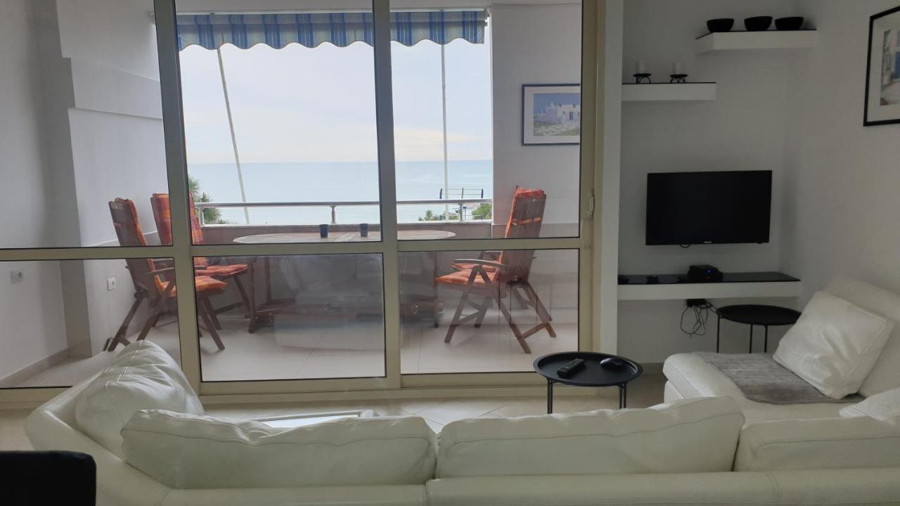 M&I Beach Apartment With Sea View Durrës Exteriör bild