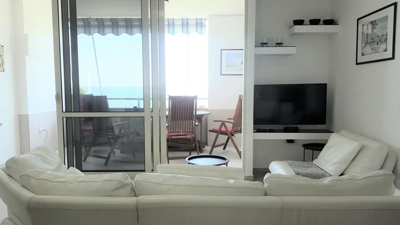 M&I Beach Apartment With Sea View Durrës Exteriör bild