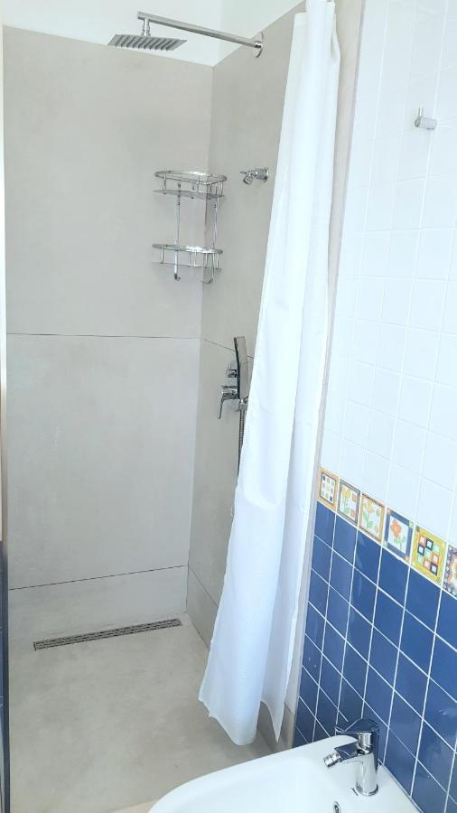 M&I Beach Apartment With Sea View Durrës Exteriör bild