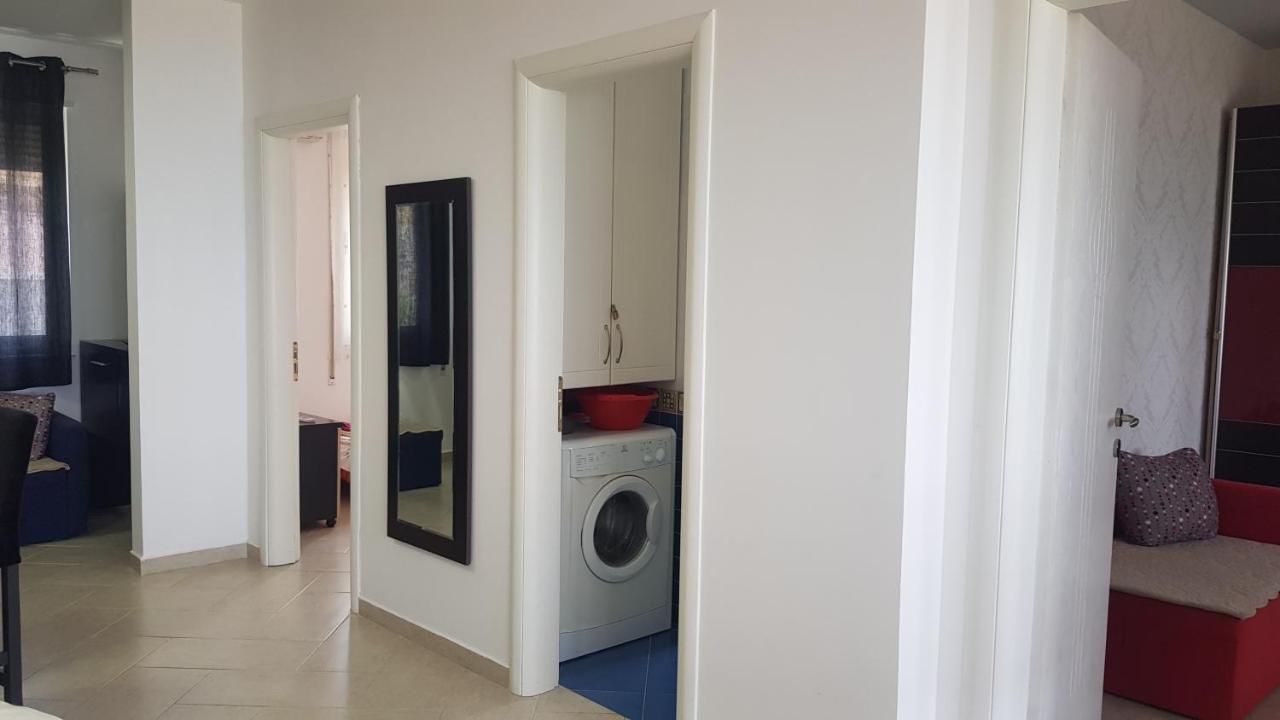 M&I Beach Apartment With Sea View Durrës Exteriör bild